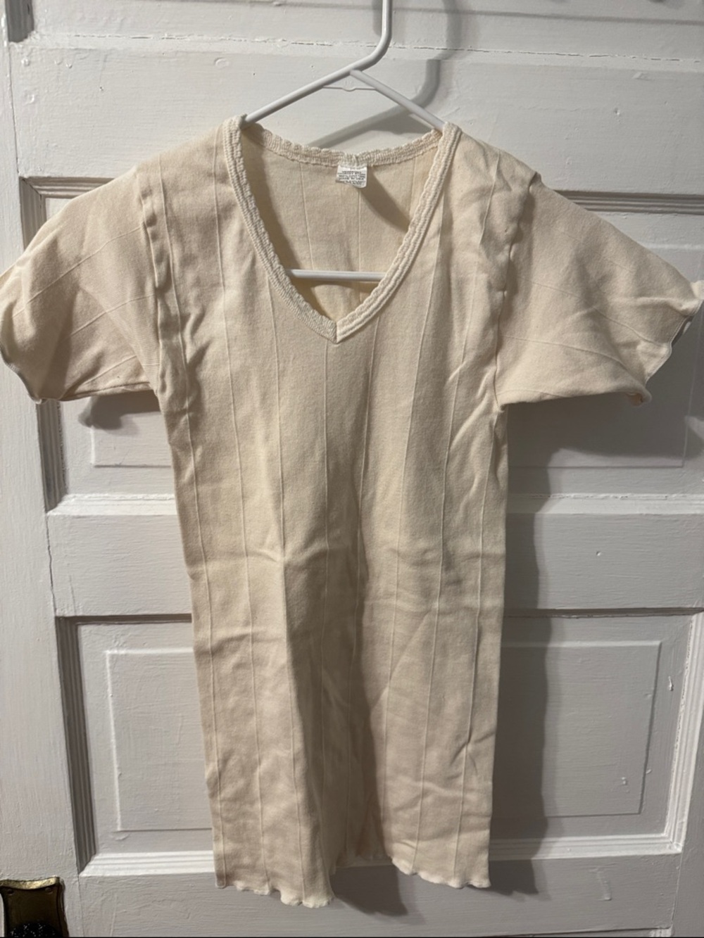 Women's Short Sleeve V-Neck Tee - Cream